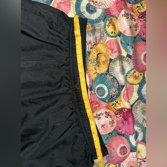 Nike Men’s Black Football Basketball Dri-Fit Athletic Workout Bottoms Shorts - Picture 6 of 7